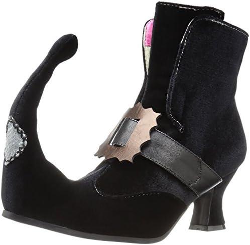 Explore stylish and comfortable women's boots for all occasions!