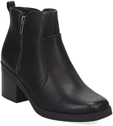 Explore Women's Stylish Boots: Comfort Meets Trendy Design