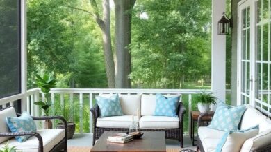 Charming Screened Porch Lounges: Create Your Ideal Coffee Table Retreat