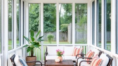 25 Ways to Create the Perfect Cozy Screened Porch for Evening Relaxation