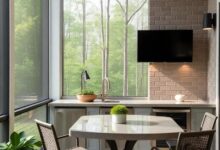 Enhance Your Outdoor Dining: Exploring Screened Porches with Mini Fridge Kitchens