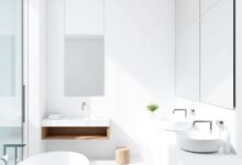 25 Stunning Minimalist Bathrooms Featuring Frameless Mirrors for Timeless Elegance