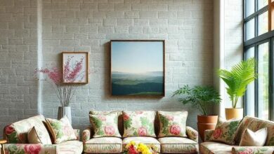 23 Enchanting Cottagecore Living Rooms Featuring Floral Sofas to Inspire Your Space